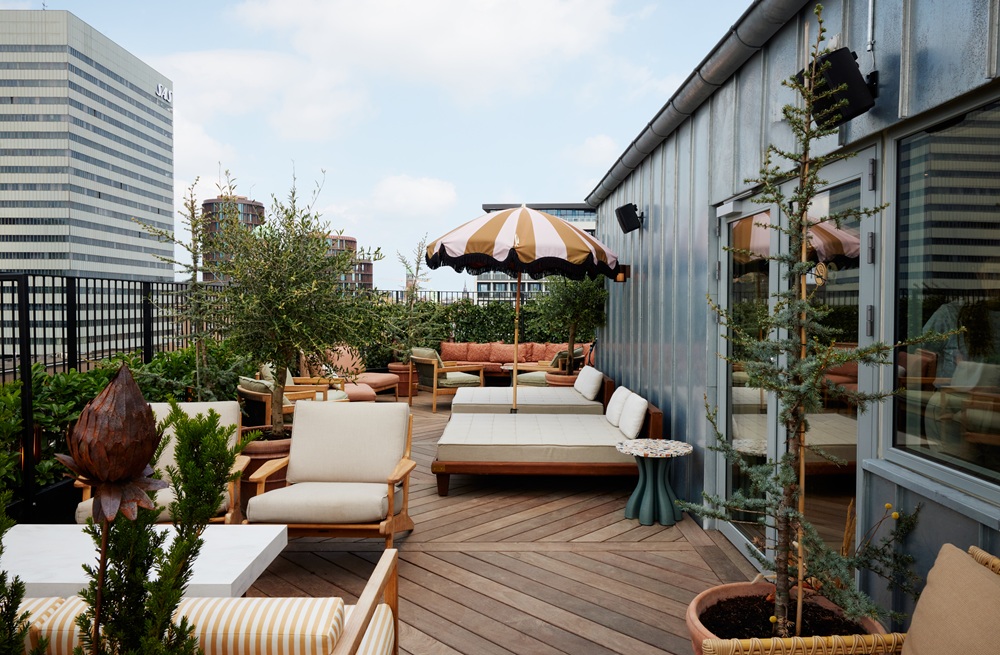 NH_Copenhagen_Grand_Joanne_Rooftop_garden_seating_area_relaxing